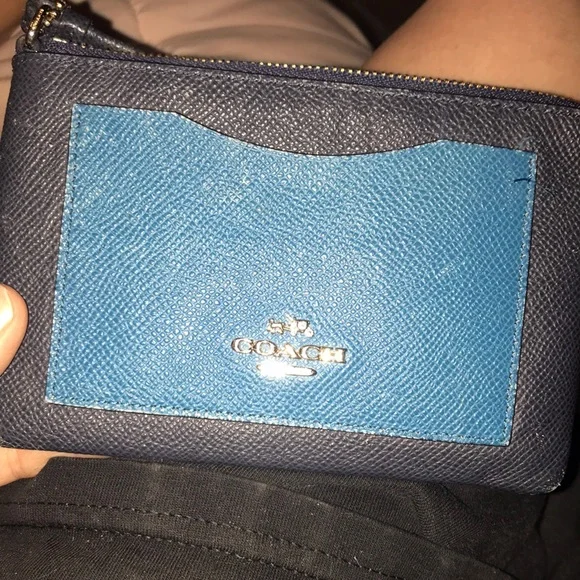 Coach Wristlet in Navy and Teal - Picture 5 of 6